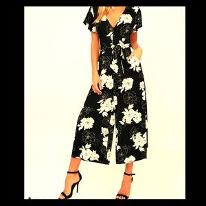 Lulu’s Black and White Floral Print Jumpsuit